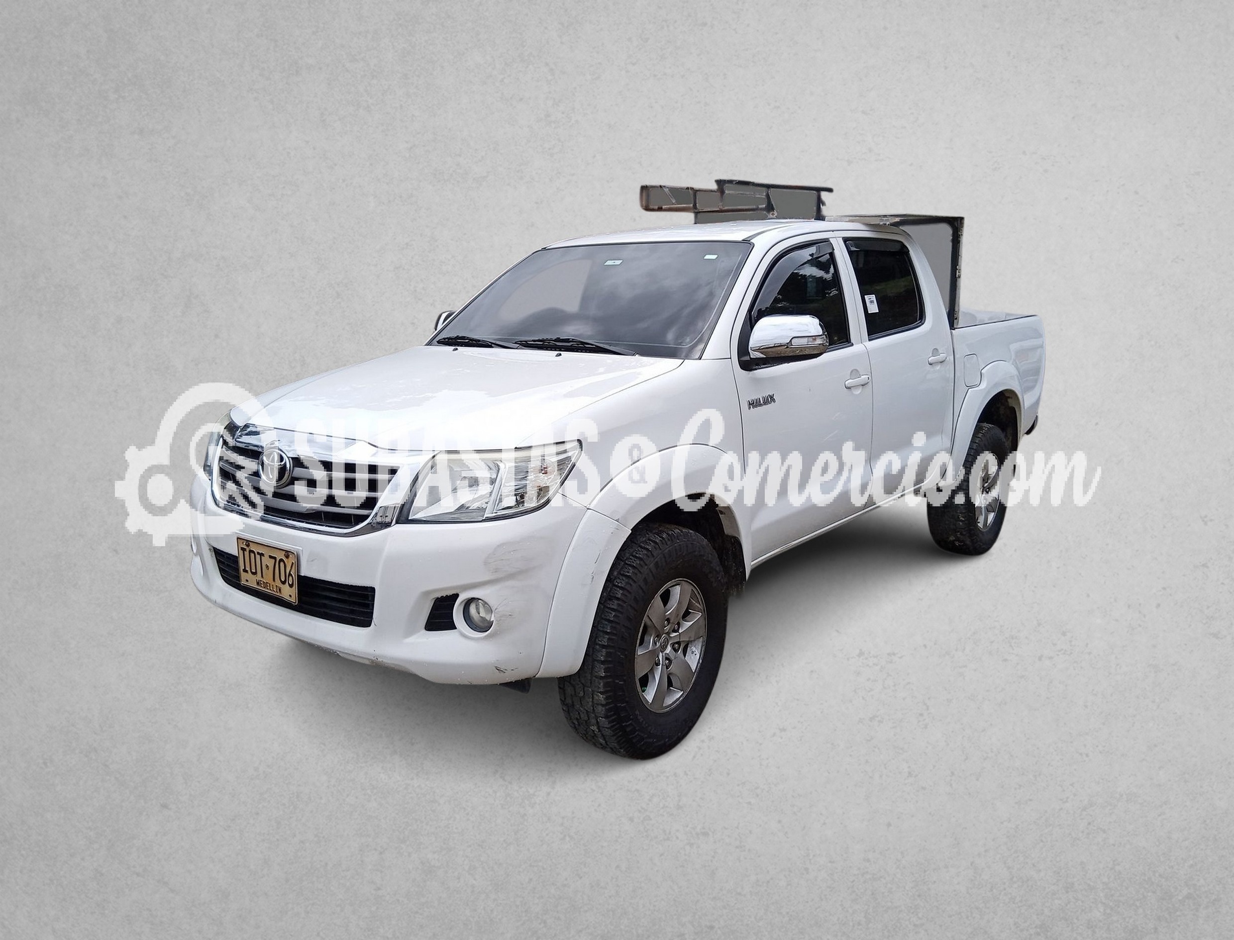 20-R-109-Toyota Hilux nueva 2.7 gasolina dc 4x4 sr5 MOD.2016 IOT706 - Medellín, Antioquia
