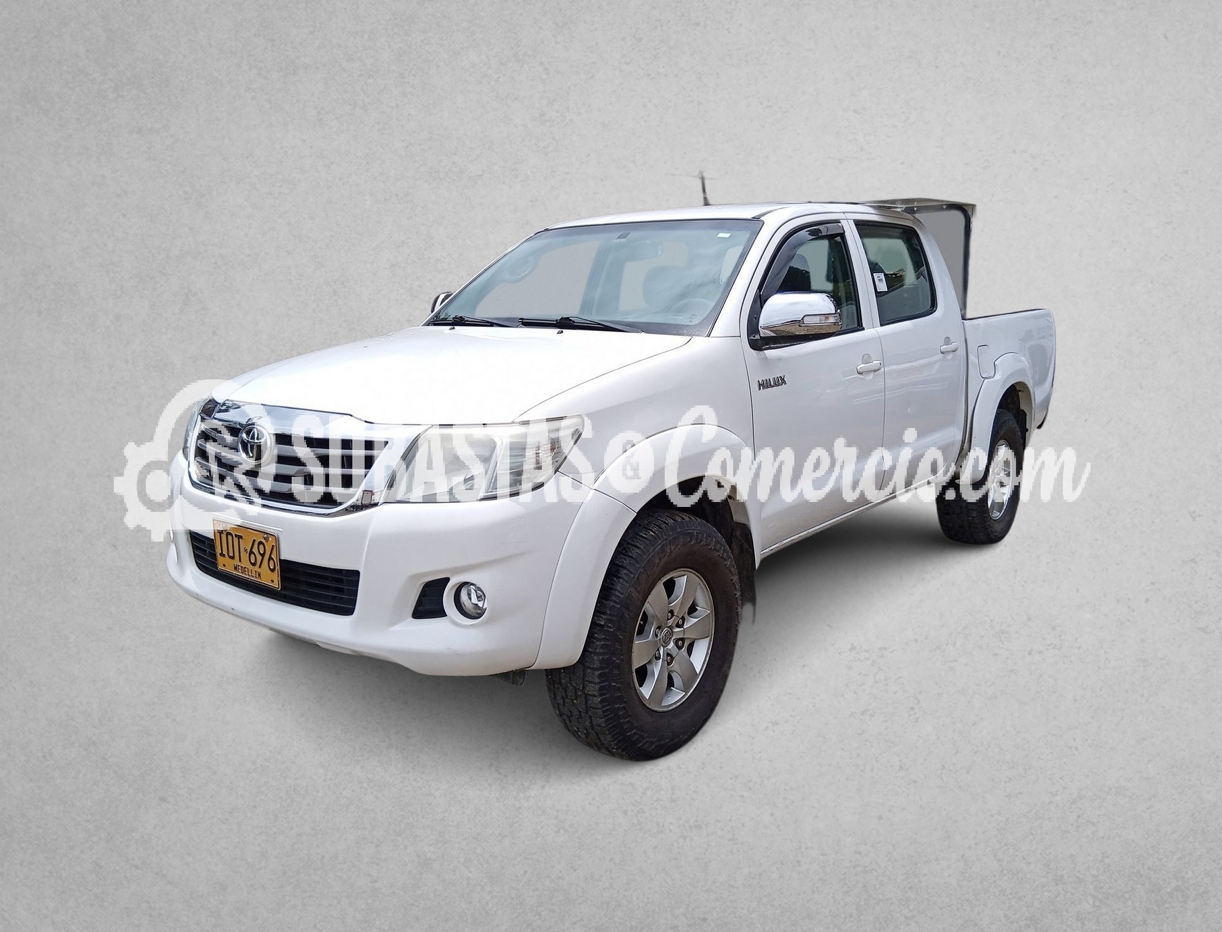 23-R-109-Toyota Hilux nueva 2.7 gasolina dc 4x4 sr5 MOD.2016 IOT696 - Caldas, Antioquia
