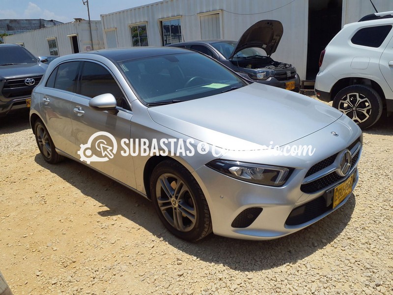 Automovil Mercedes benz A 200 progressive - 2020 - EGU956