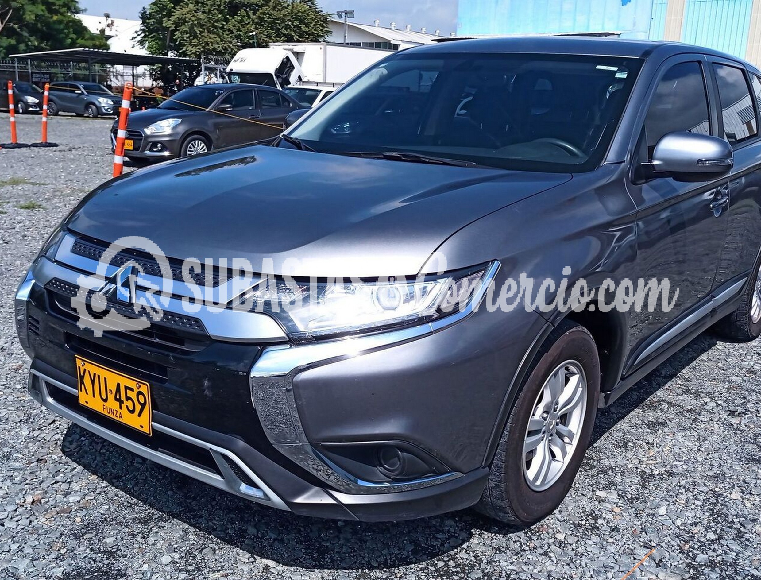 17-R-111-Mitsubishi Outlander kaiteki 2.4 4x4 cvt lx MOD.2022 KYU459