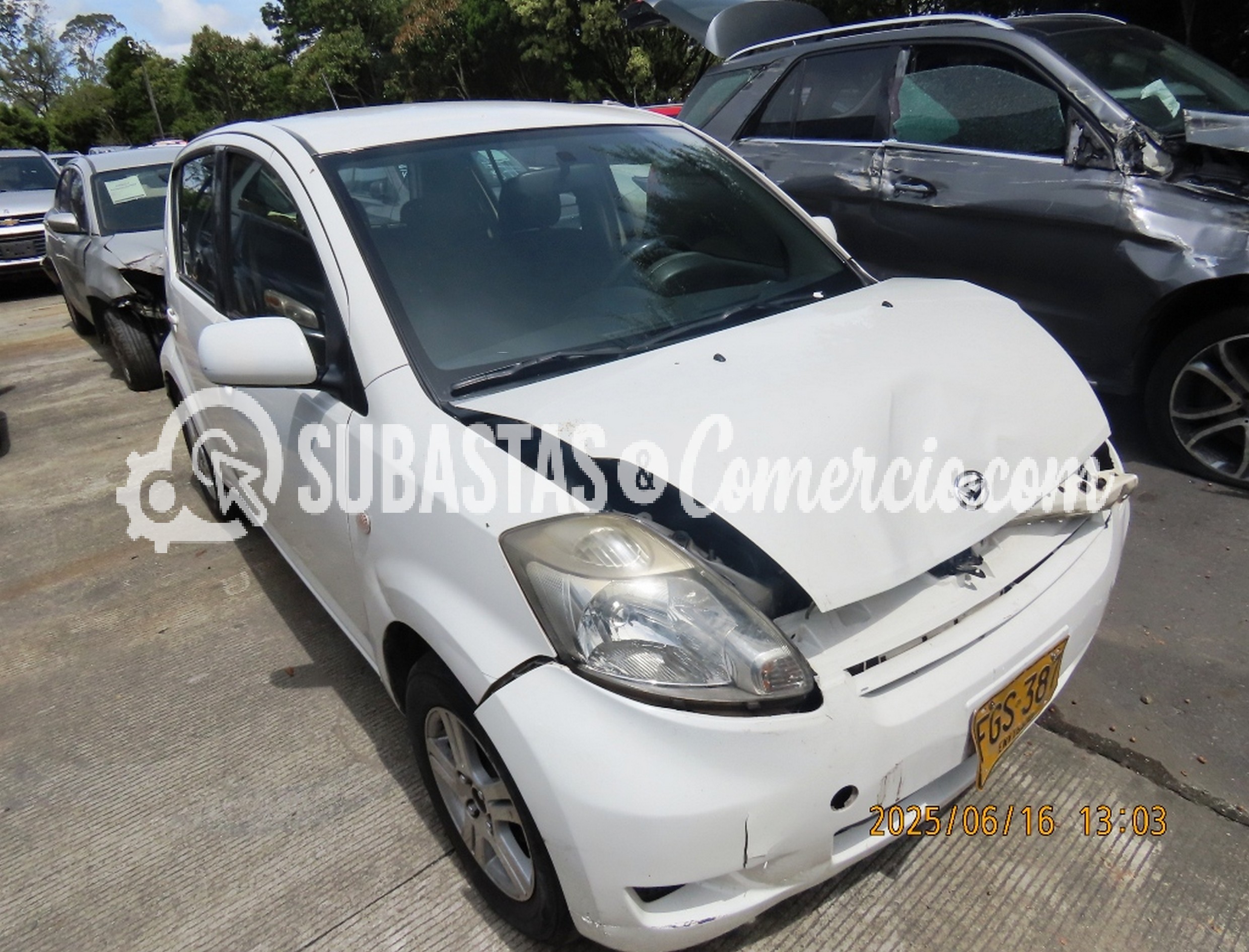 Automovil Daihatsu Sirion m301 ls 