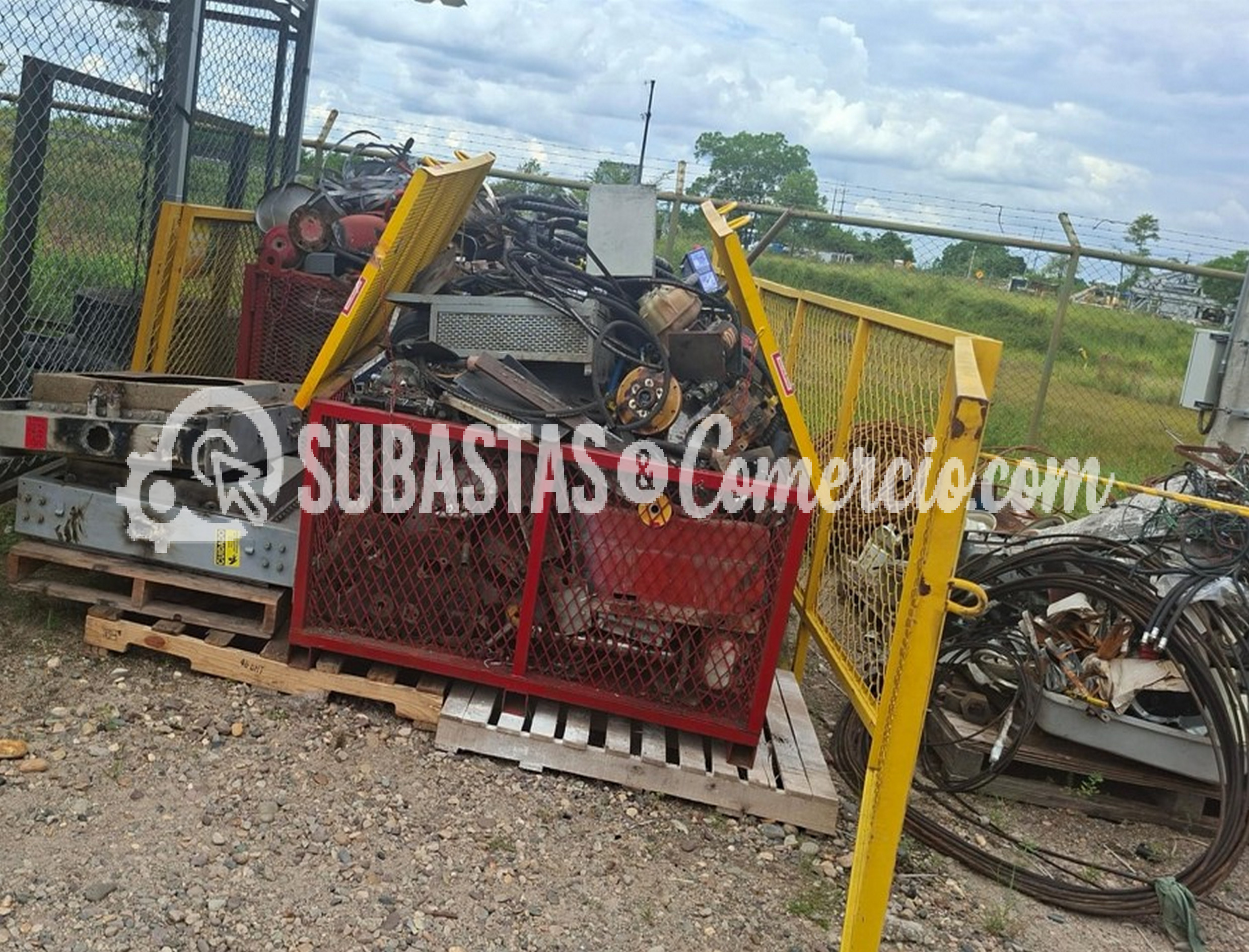 CHATARRA MIXTA APROX 3.000 KG