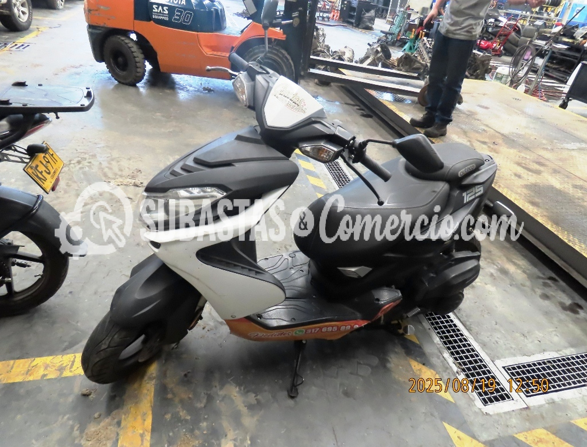 Motocicleta Victory Bold 125 