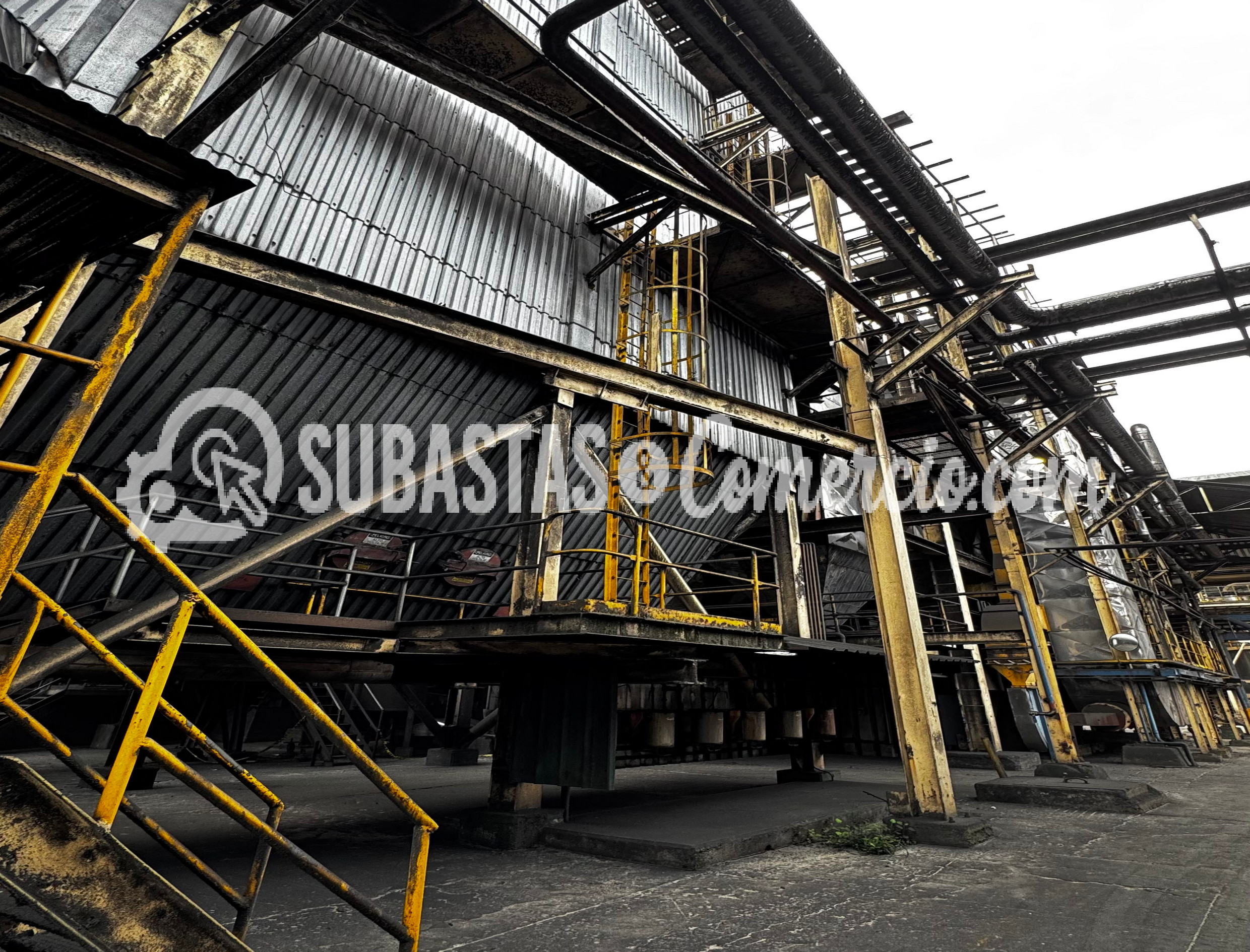Calderas Equipos y Tubería en Acero Para Desmantelar Aprox. 1.213.000 