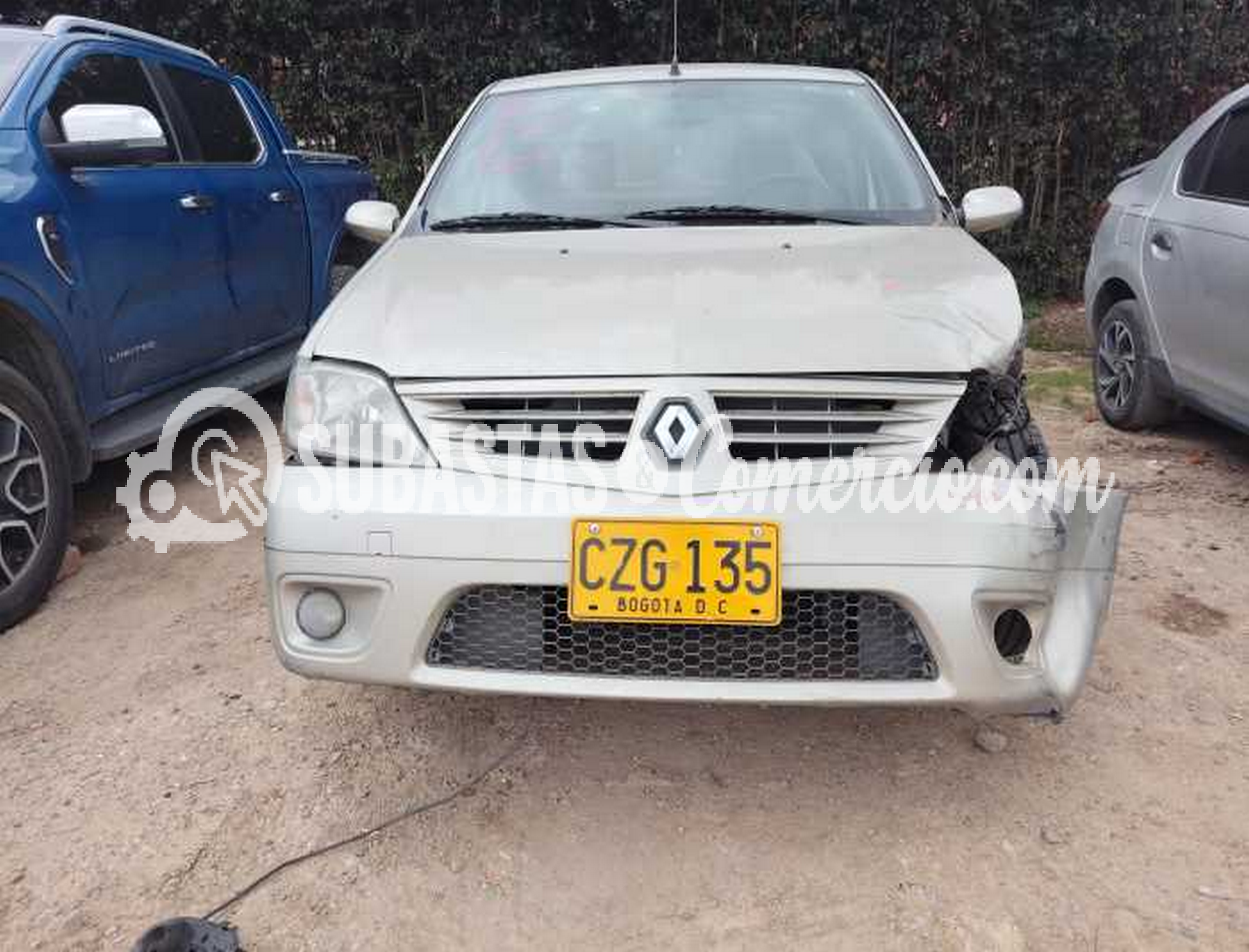 Automovil Renault Logan expression Mod.2008 -Daños Placa - CZG135