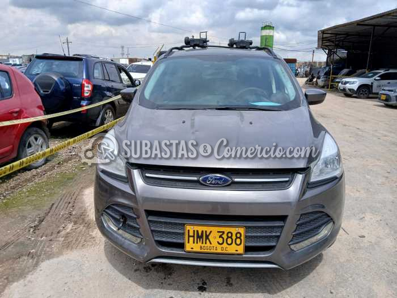 Ford Escape Mod.2014 -Daños Placa - HMK388