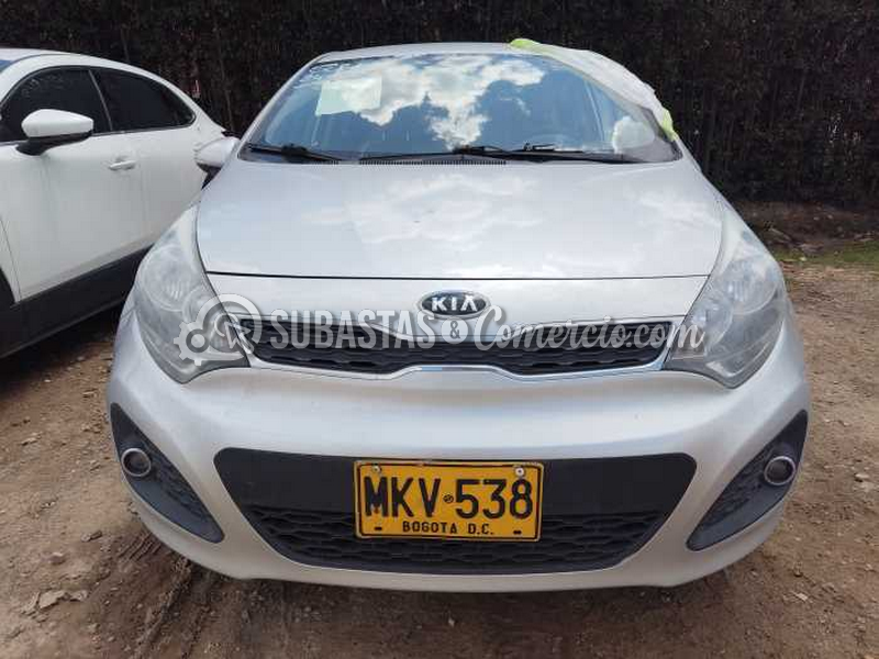 Kia Rio ub ex Mod.2013 -Daños Placa -MKV538