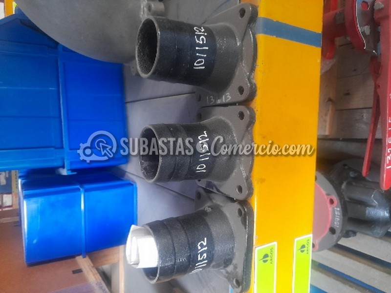 Repuestos y accesorios mecánicos aprox: 1400 UND