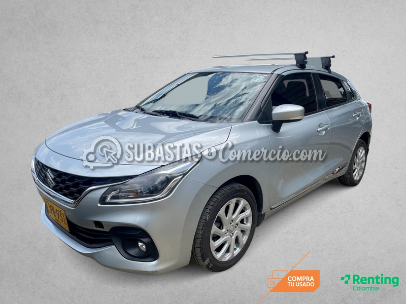 Automovil Suzuki Baleno cross gl at 1.5 LVW931