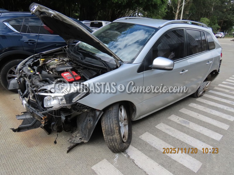 Renault Koleos Dynamique Mod.2014 -Daños Placa - HEX823