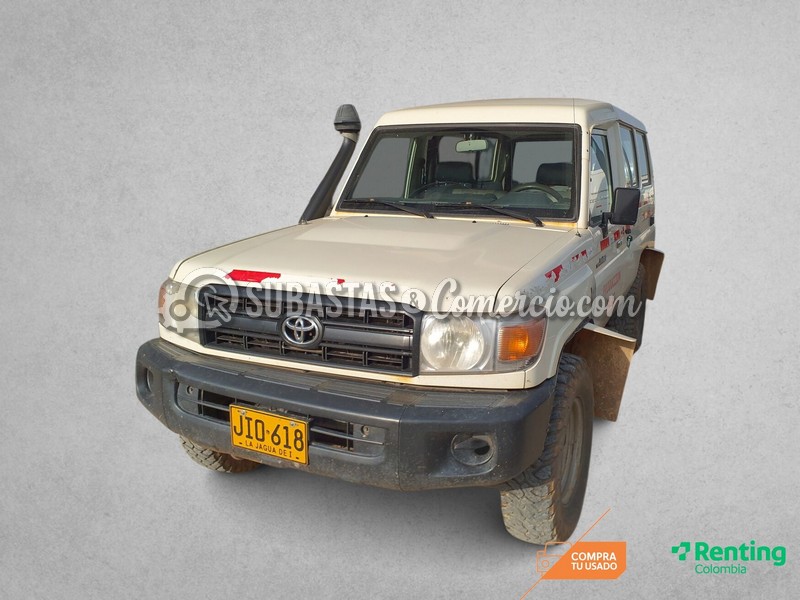 Toyota Land cruiser fzj 78 4.0 cabinado largo MOD.2022 Placa - JIO618