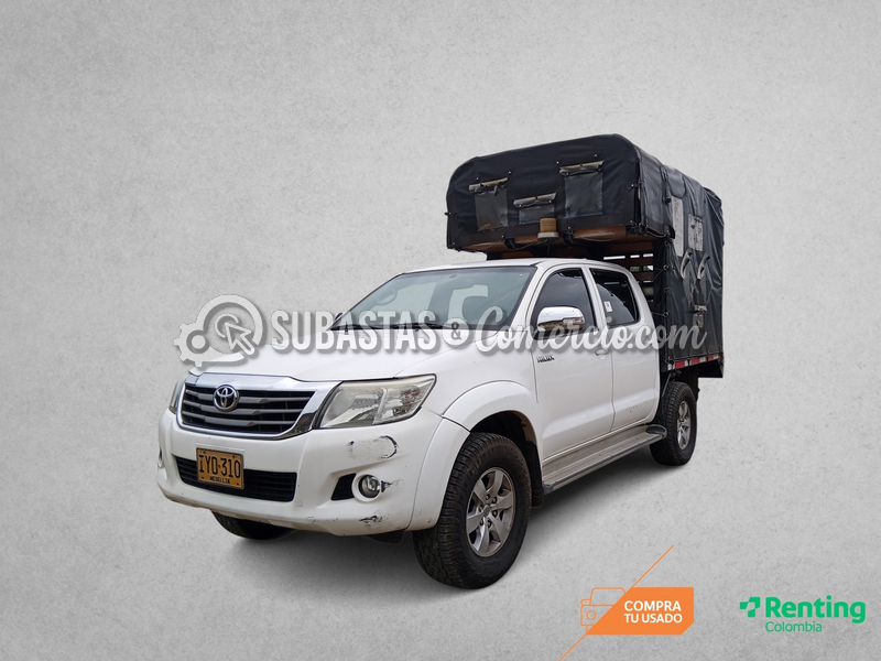 Toyota Hilux Nueva 2.7 Gasolina DC 4x4 SR5 Mod.2016 - Placa IYO310