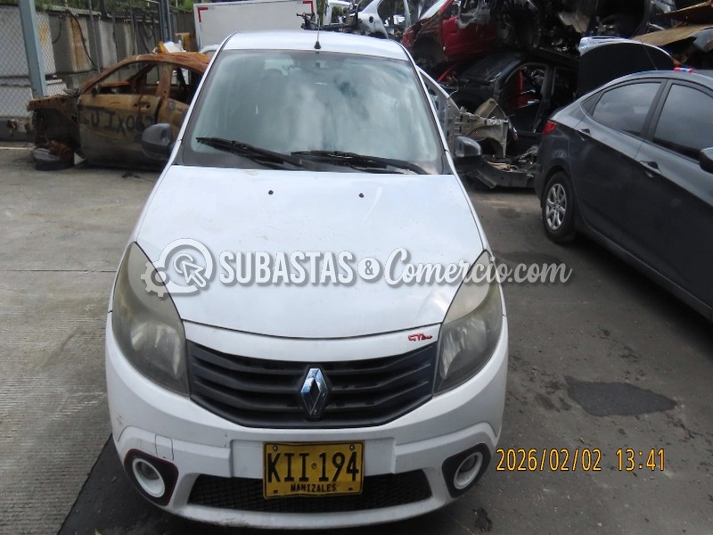 Renault Sandero gt line Mod.2011 - Daños Placa - KII194