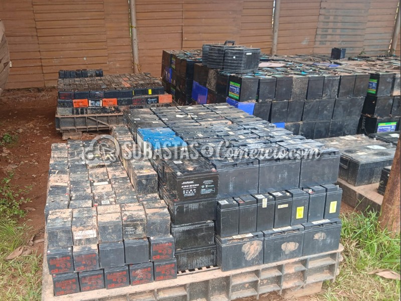 Baterías no operativas de plomo Aprox: 15.000 Kg.