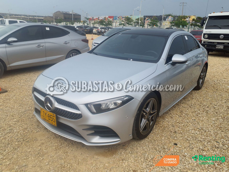 Mercedes benz A 200 amg line MOD.2022 Placa - LIY855