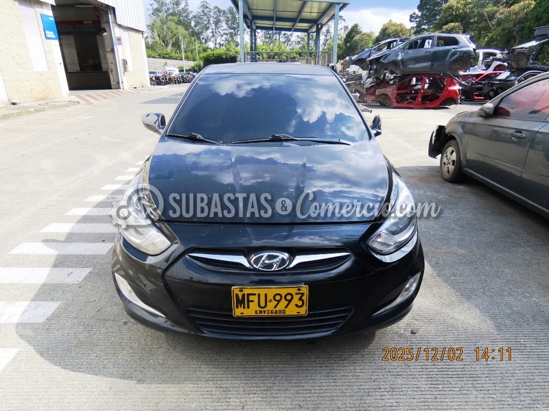 Hyundai Accent gl Mod.2013 - Daños Placa - MFU993