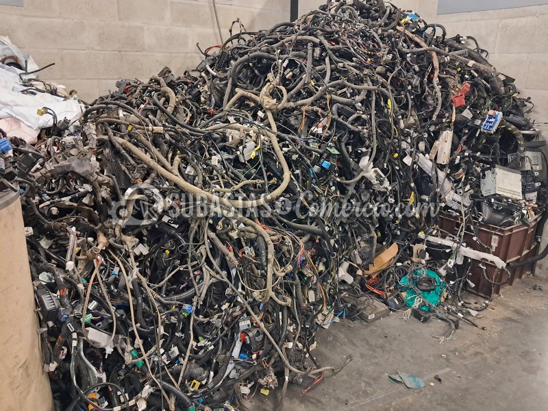 Chatarra de cableado de cobre automotriz Aprox 700 Kg