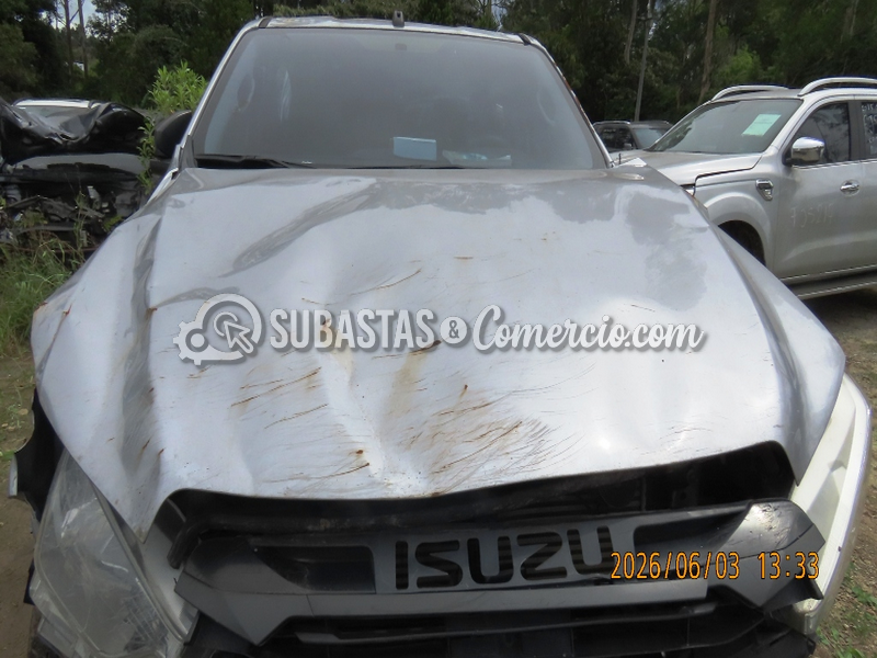 Salvamento Isuzu Pick up - 2025 - 242 - Guarne