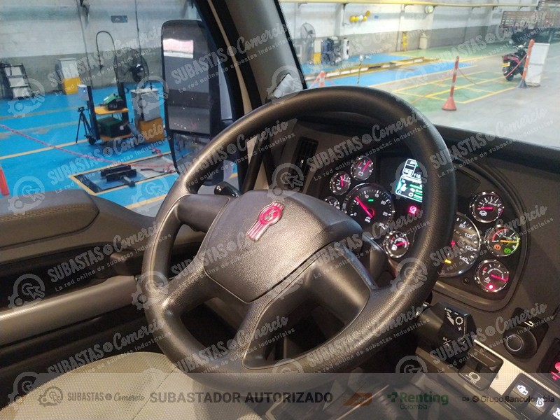 KRZ962_20.jpg