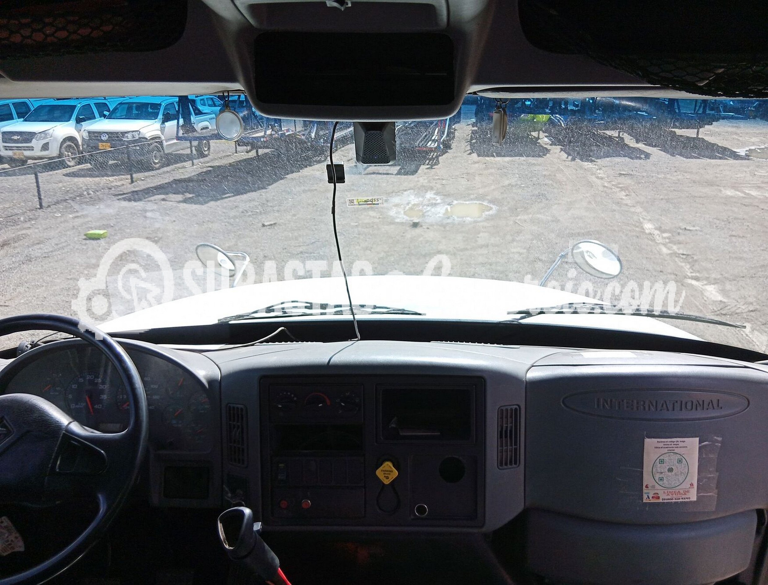 TRJ402_10.JPG