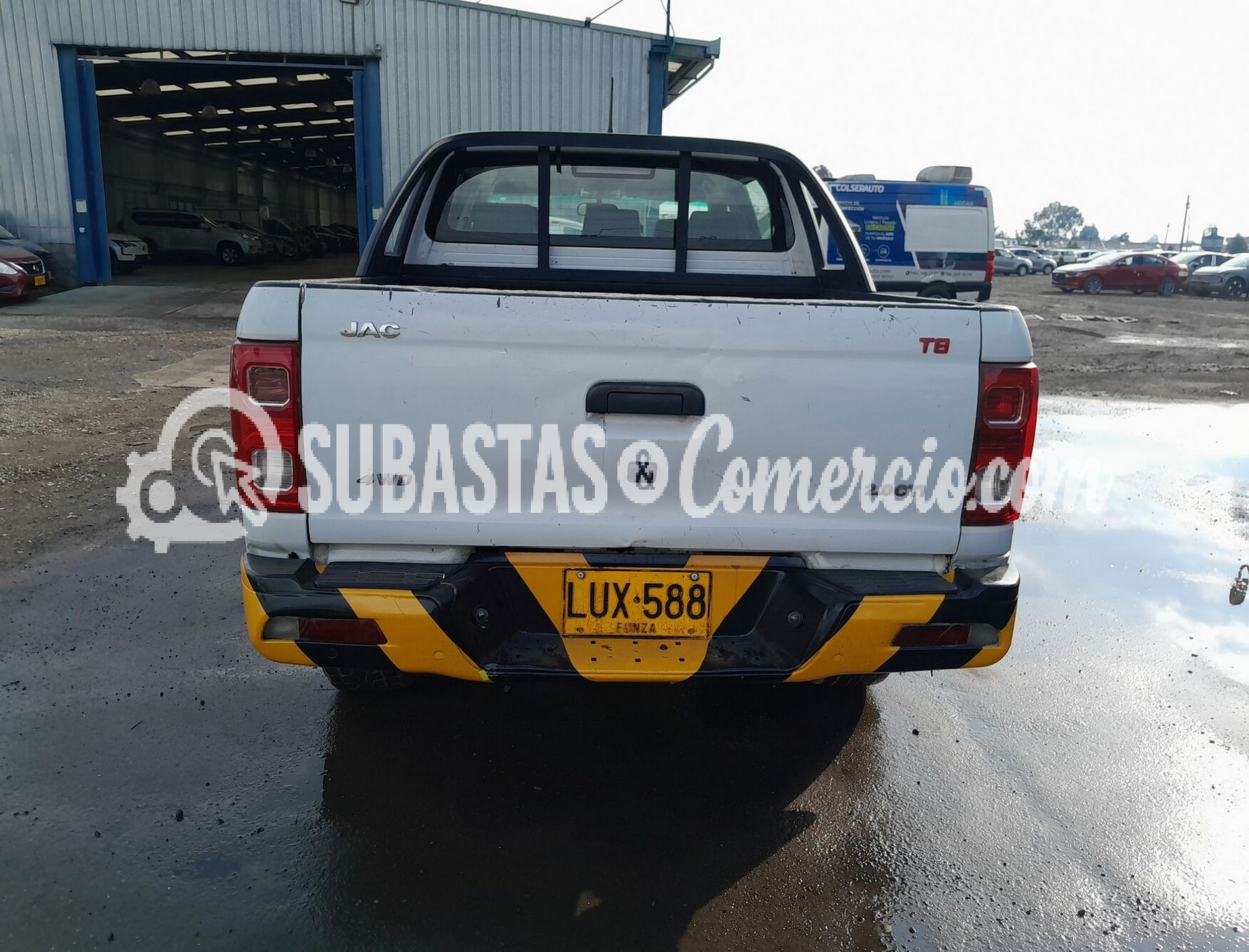 LUX588_7.JPG
