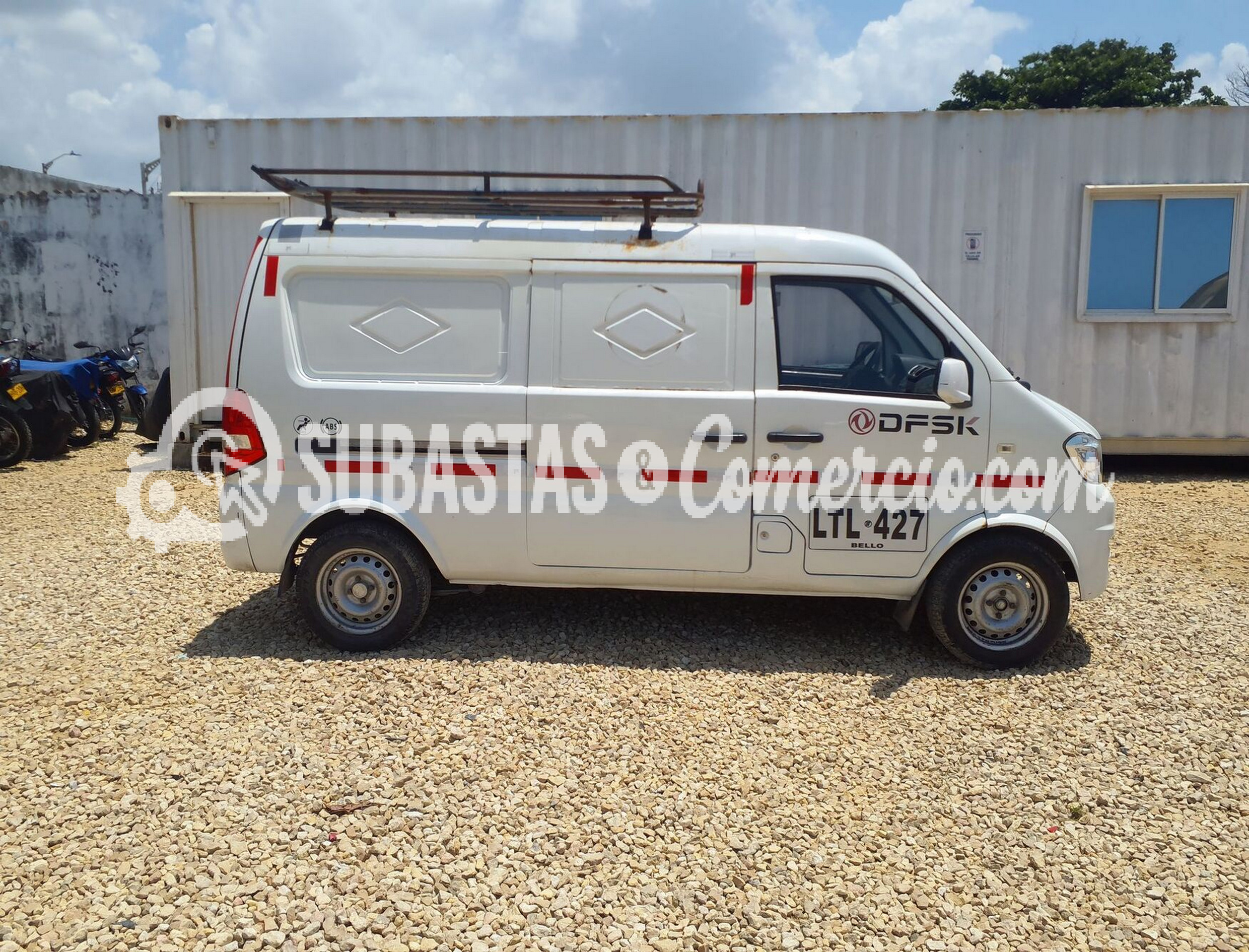 LTL427_9.jpg