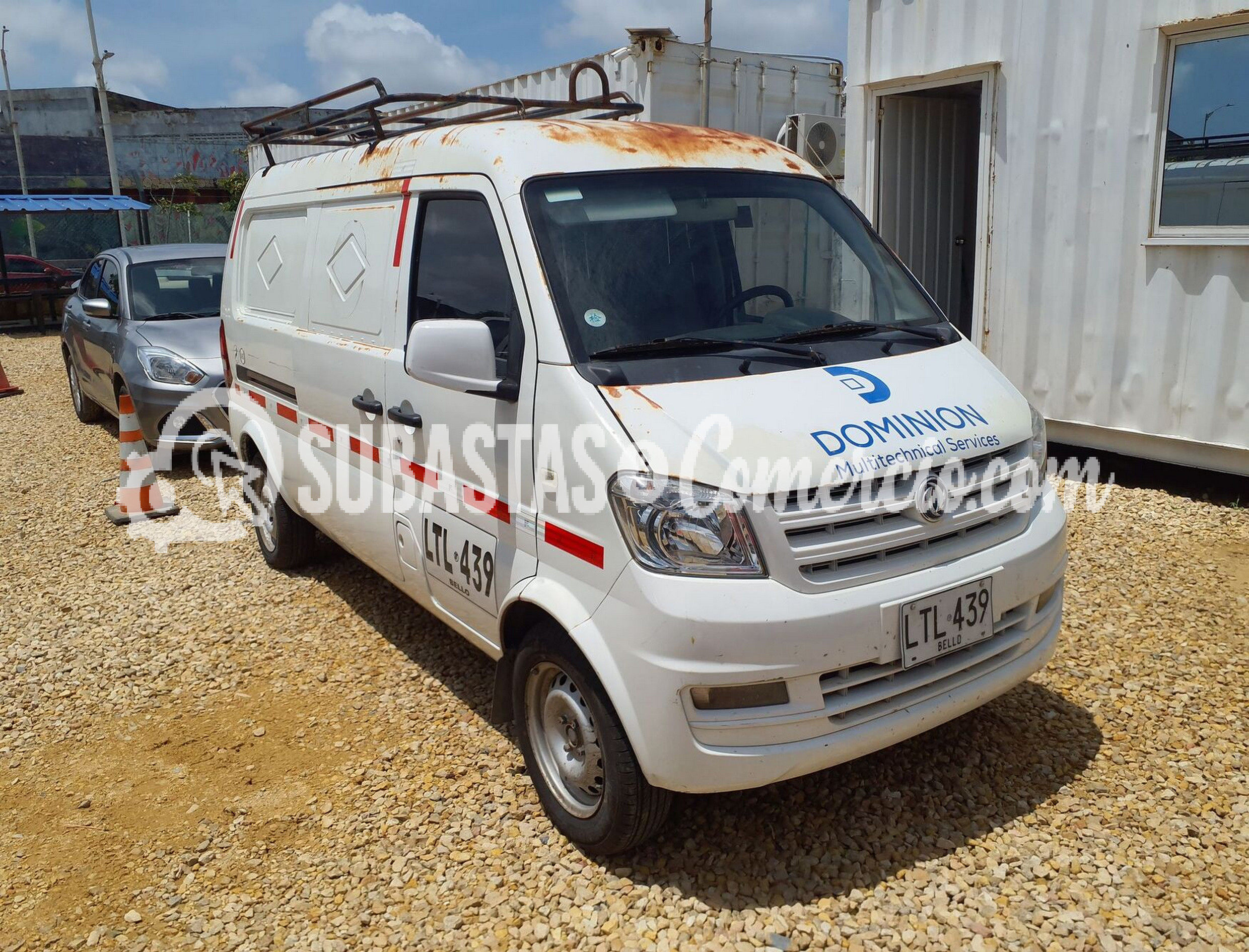 LTL439_2.jpg