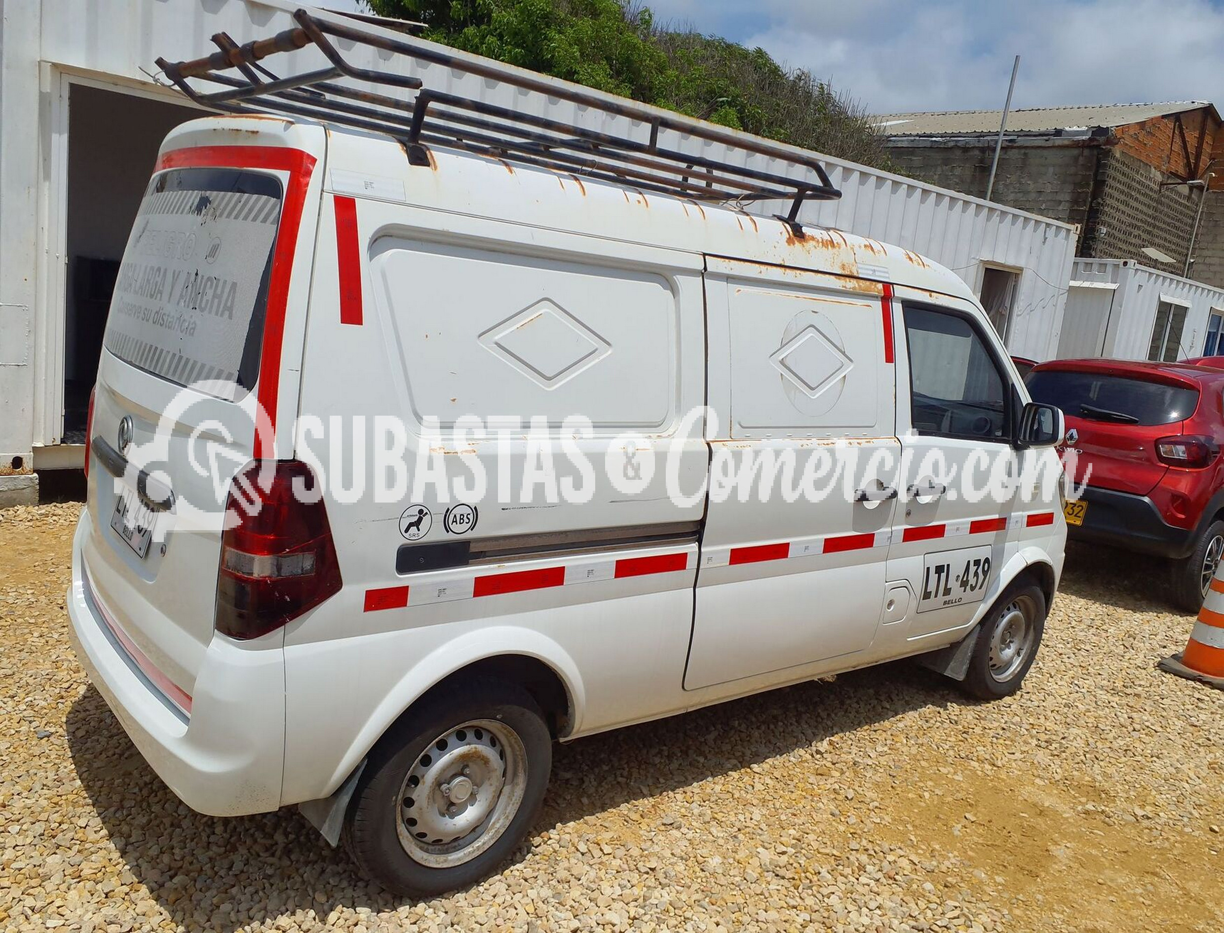 LTL439_9.jpg