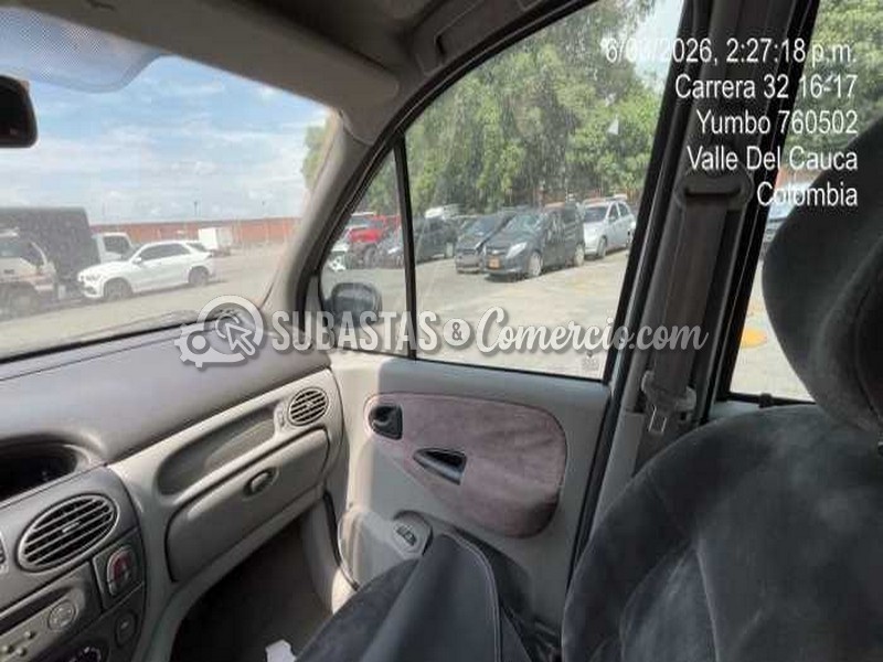 salvamento_renault_scenic_rxe_-_2005_-_242_-_cali-yumbo__7_.jpg