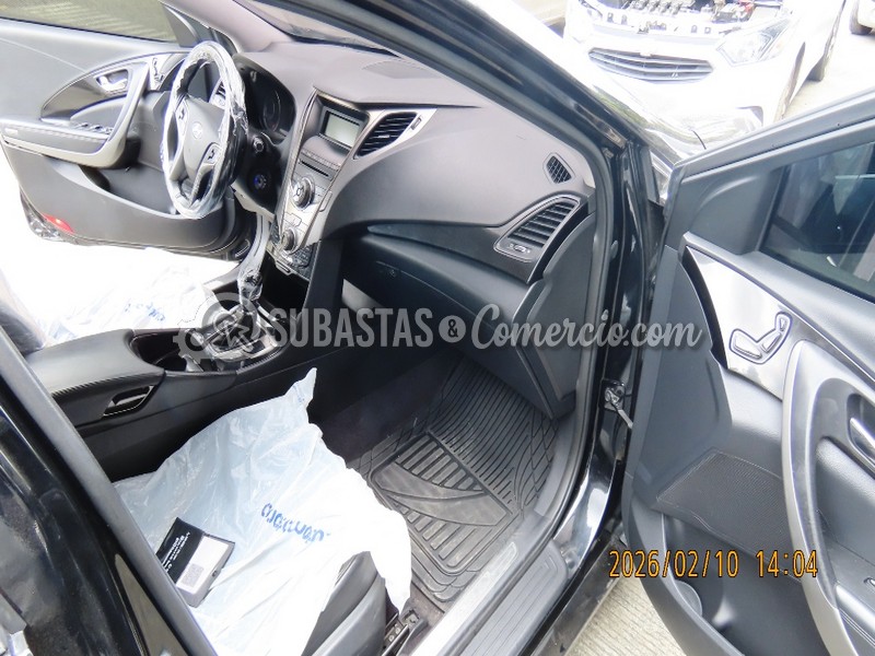 salvamento_hyundai_azera_gls_-_2013_-_047_-_guarne__28_.jpg