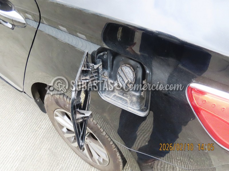 salvamento_hyundai_azera_gls_-_2013_-_047_-_guarne__31_.jpg