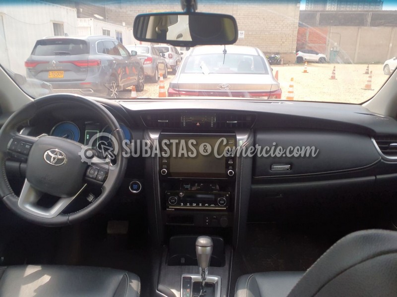toyota_fortuner_gasol._2.7_4x2_secuencial_-_2021_-_727_-_barranquilla__10_.jpg