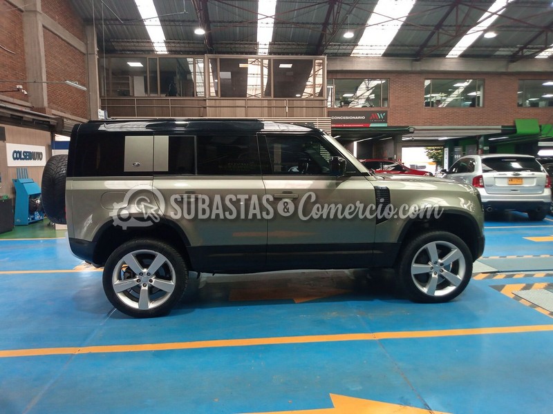 land_rover_defender_first_edition_3.0_h__brida_-_2020_-_867_-_bogot____9_.jpg