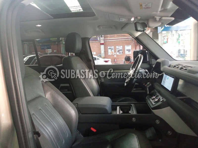 land_rover_defender_first_edition_3.0_h__brida_-_2020_-_867_-_bogot____11_.jpg