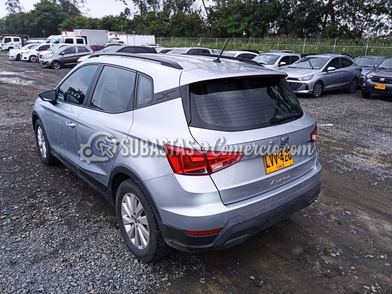 seat_arona_reference_1.6_at_-_2024_-_420_-_cali__6_.jpg