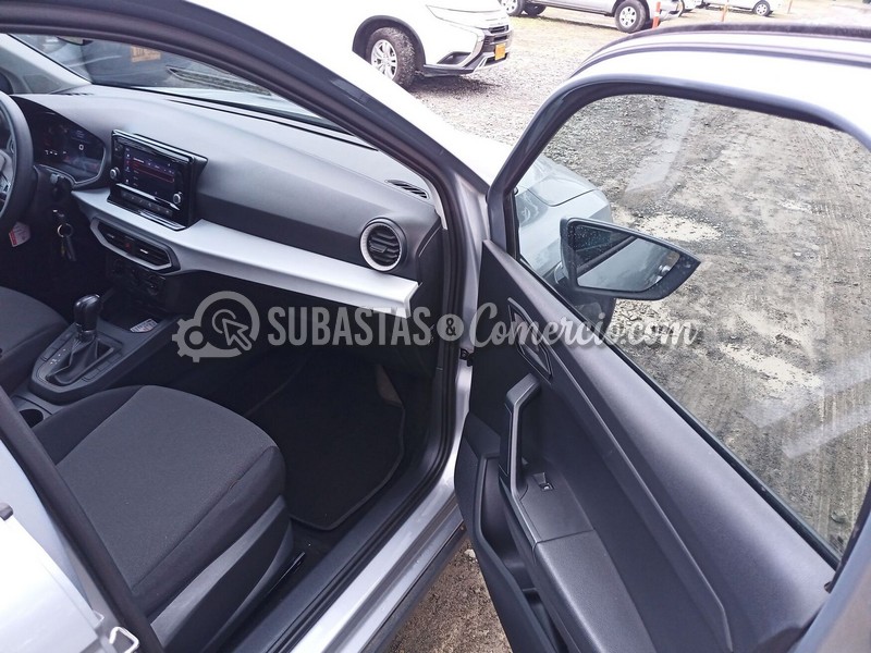 seat_arona_reference_1.6_at_-_2024_-_420_-_cali__11_.jpg