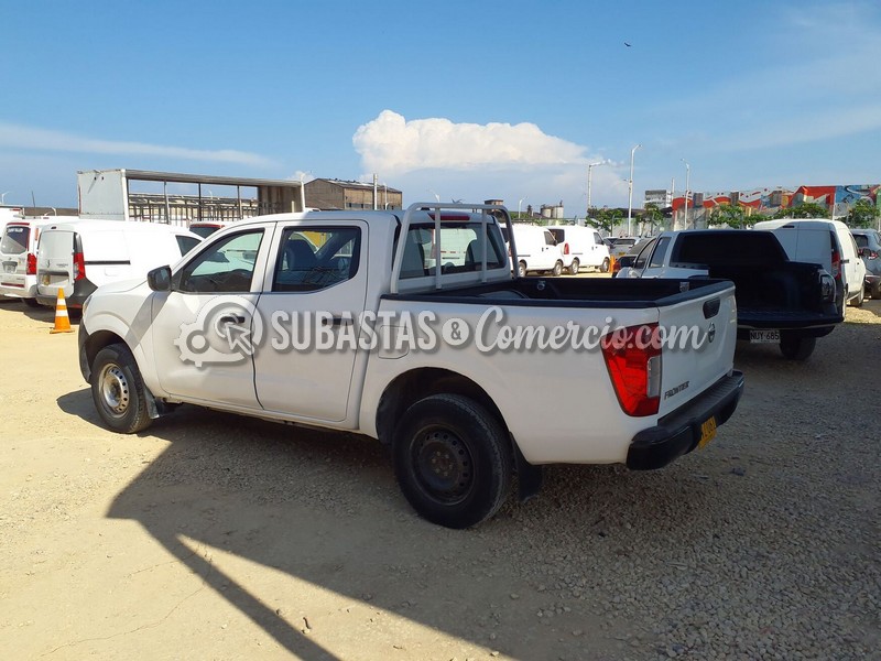 nissan_frontier_np300_2.5_gasolina_4x2_dc_aa_abag_abs_-_2021_-_061_-_barranquilla__6_.jpg
