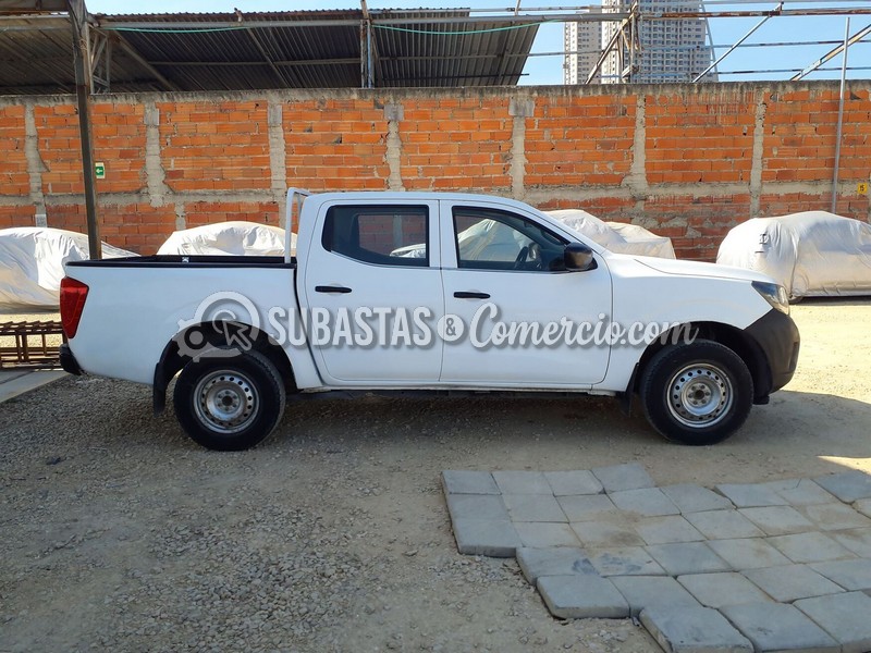 nissan_frontier_np300_2.5_gasolina_4x2_dc_aa_abag_abs_-_2021_-_061_-_barranquilla__9_.jpg
