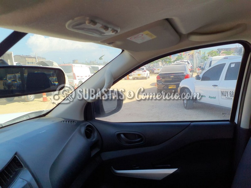 nissan_frontier_np300_2.5_gasolina_4x2_dc_aa_abag_abs_-_2021_-_061_-_barranquilla__11_.jpg