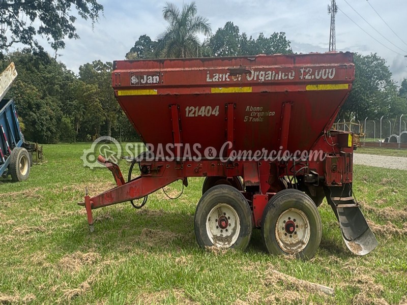 distribuidor_de_abono_org__nico_jan_12.000_de_arrastre_en_miranda__1_.jpg