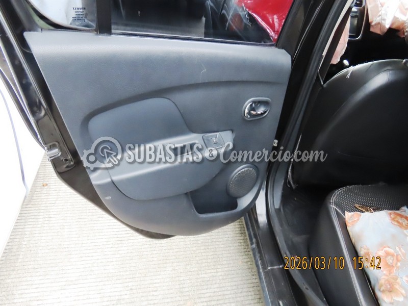 salvamento_renault_stepway_dynamique_-_2017_-_265_-_guarne__25_.jpg
