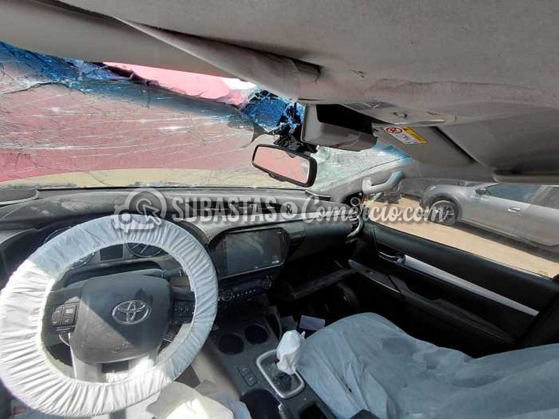 salvamento_toyota_hilux_-_2025_-_328_-_mosquera__12_.jpg