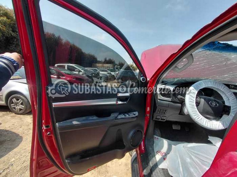 salvamento_toyota_hilux_-_2025_-_328_-_mosquera__16_.jpg
