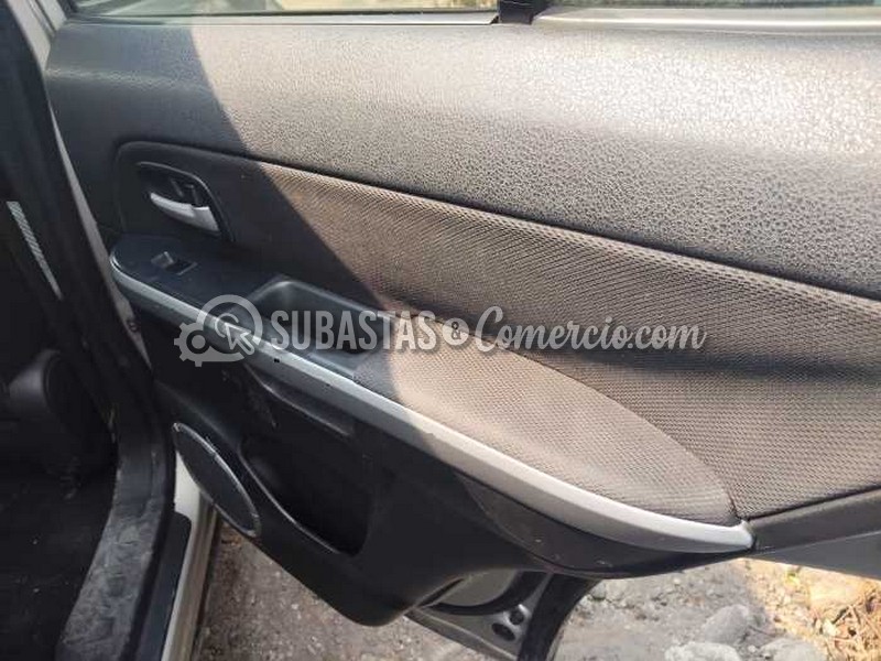 salvamento_suzuki_grand_vitara_sz_-_2010_-_166_-_mosquera__24_.jpg