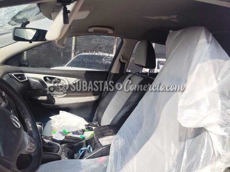 salvamento_nissan_qashqai_-_2015_-_928_-_mosquera__15_.jpg