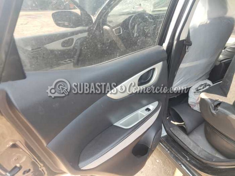 salvamento_nissan_qashqai_-_2015_-_928_-_mosquera__16_.jpg