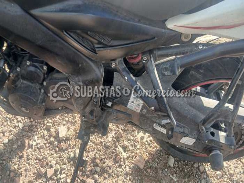 salvamento_bajaj_pulsar_ns_400z_-_2026_-_12h_-_mosquera__7_.jpg