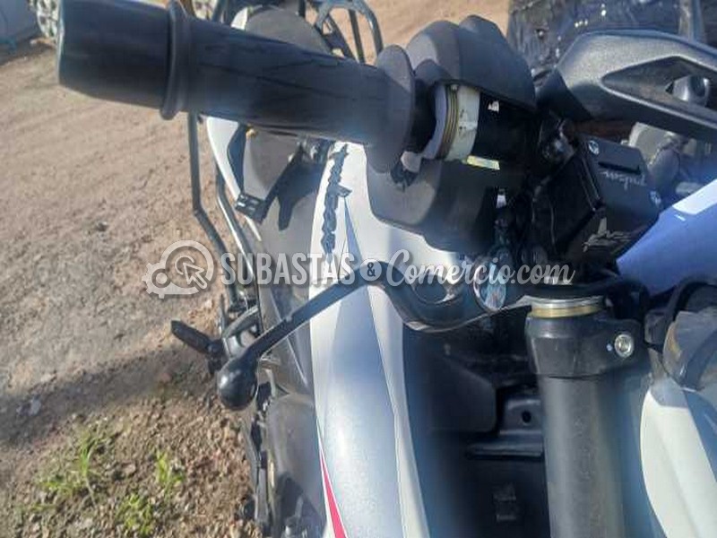 salvamento_bajaj_pulsar_ns_400z_-_2026_-_12h_-_mosquera__28_.jpg