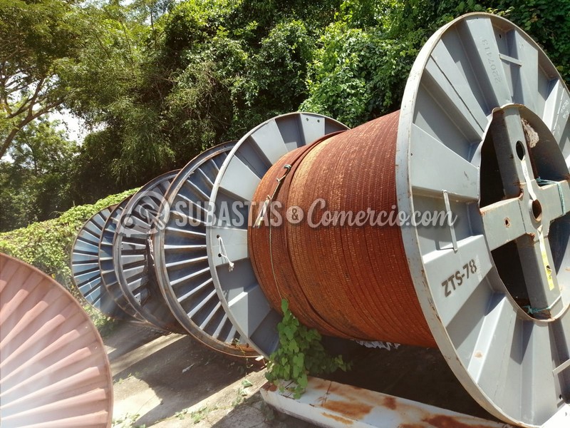 chatarra_de_carretes_de_cable_plano__4_.jpg