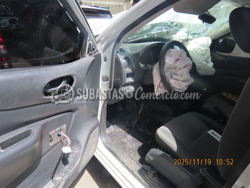 salvamento_nissan_np300_frontier_-_2018_-_711_-_guarne__8_.jpg